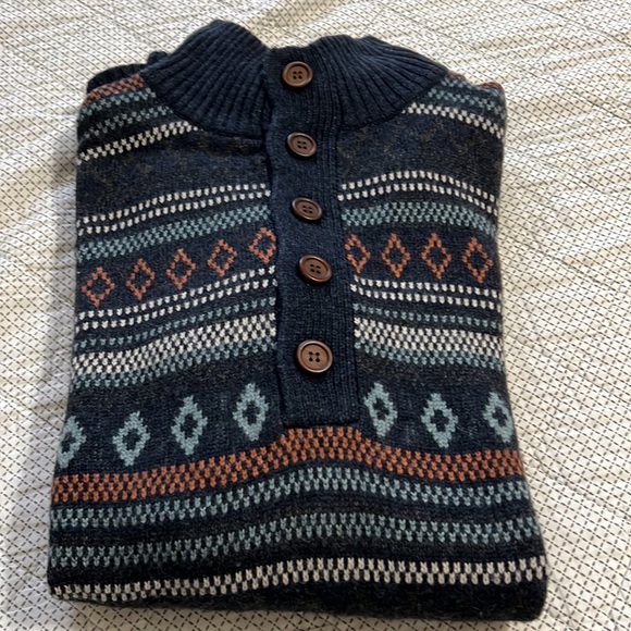 Sherpa Adventure Gear Pullover Mens Large for Sale. Used Like New Firm Price. - Picture 12 of 16